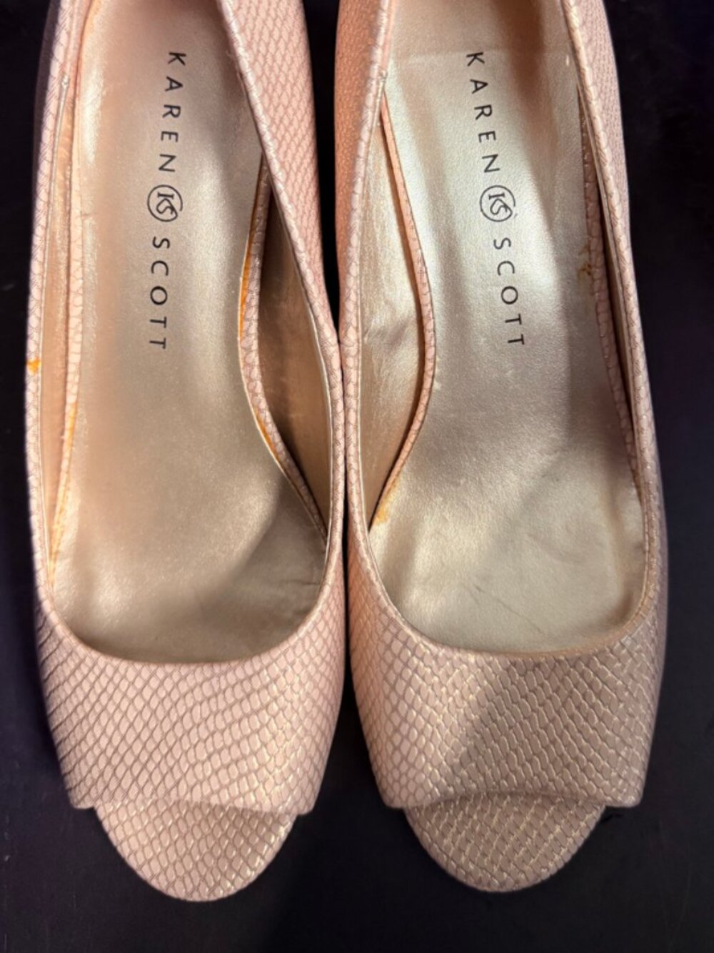 Karen Scott Peep Toe Heel